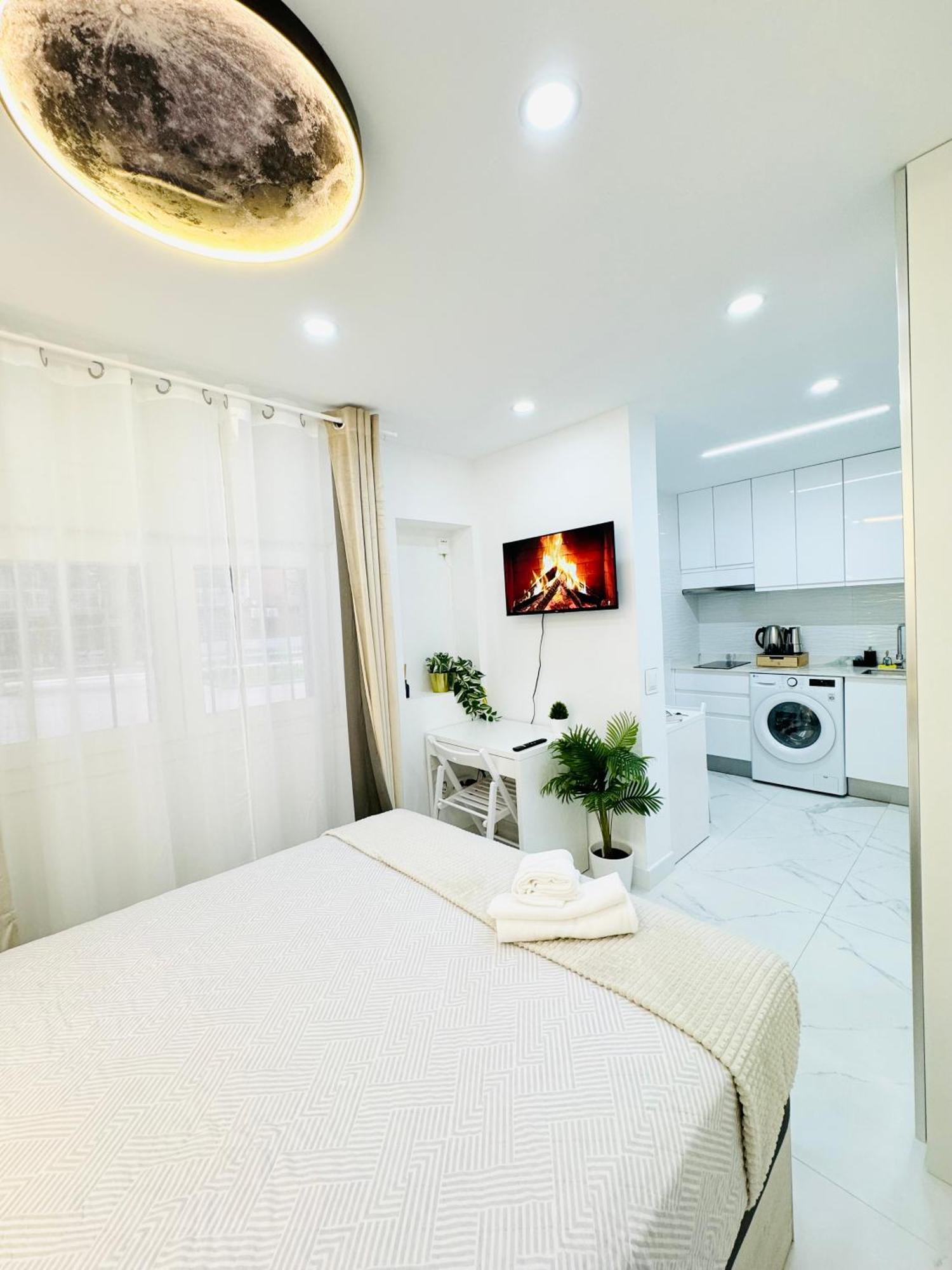 A Y A Apartamento Fuenlabrada Exteriér fotografie